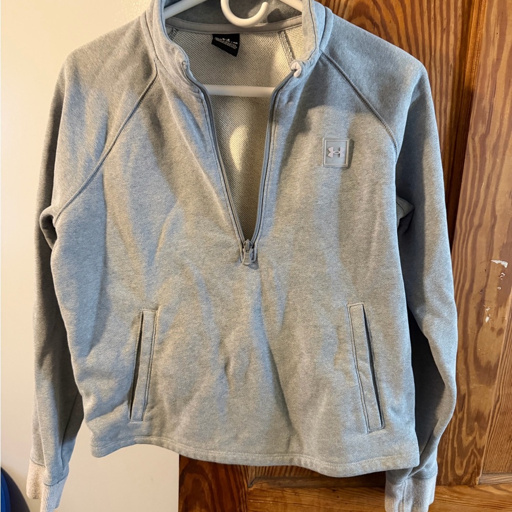 Under Armour women’s Light Gray 1/4 Zip-Up Sweatshirt